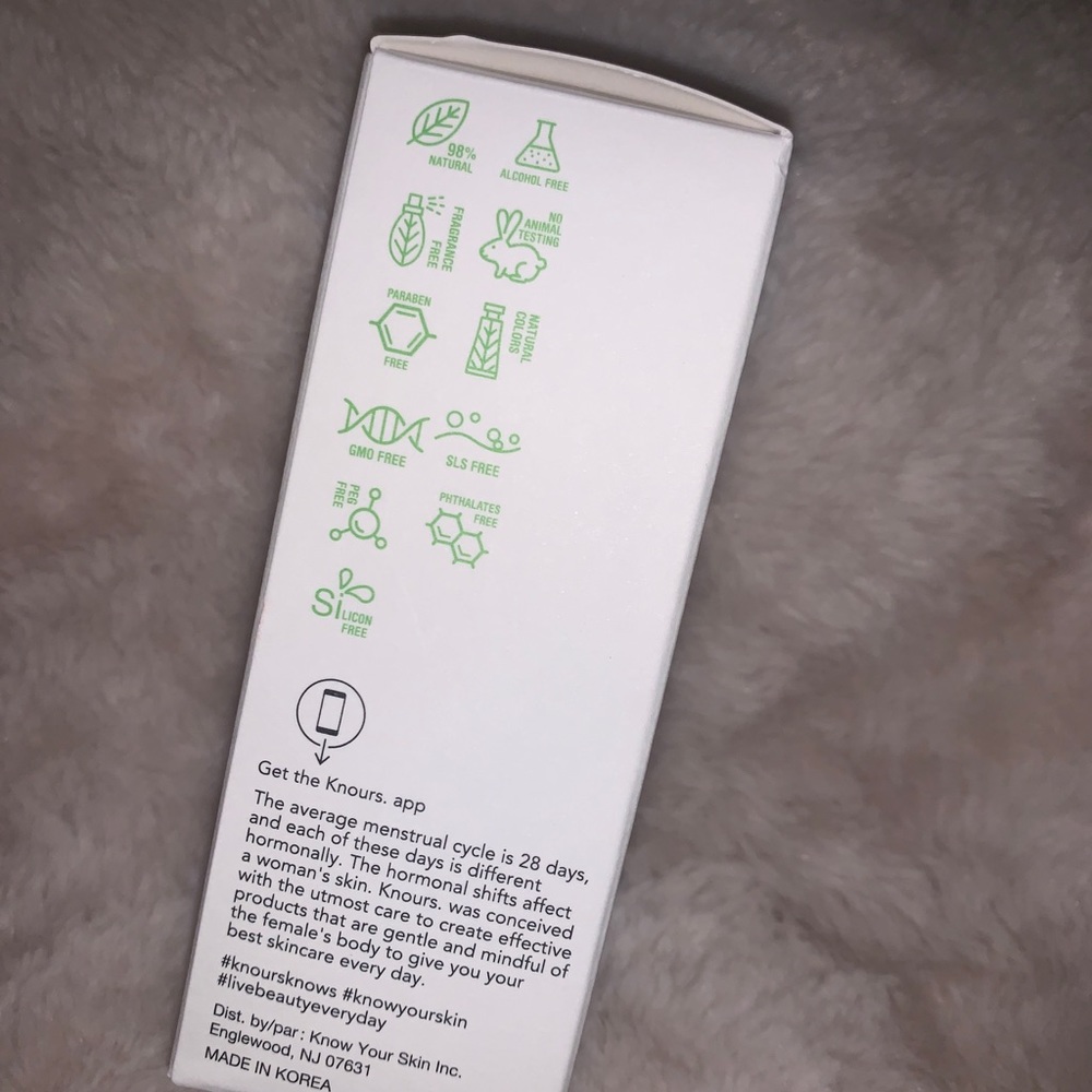 KNOURS.
Skin Meditation Gel Cream - Picture 3 of 4